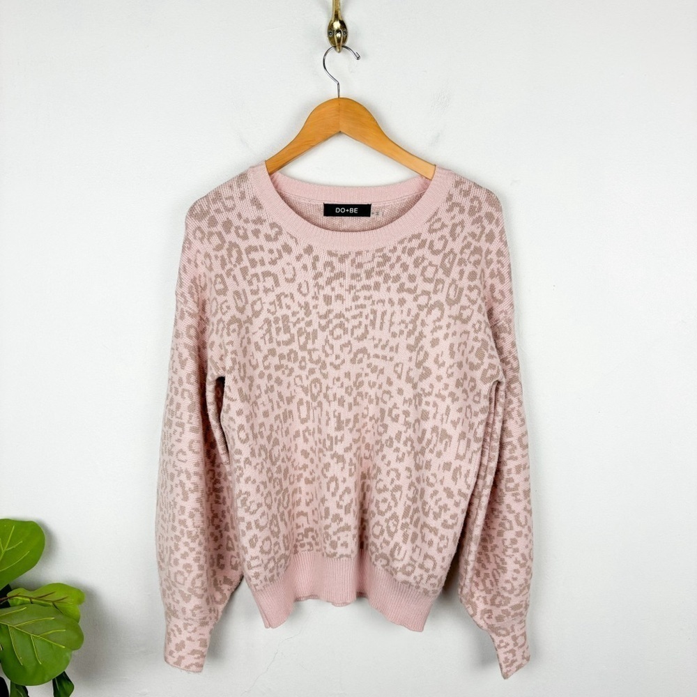 DO+BE Pink Leopard Print Balloon Sleeve Sweater Sz M